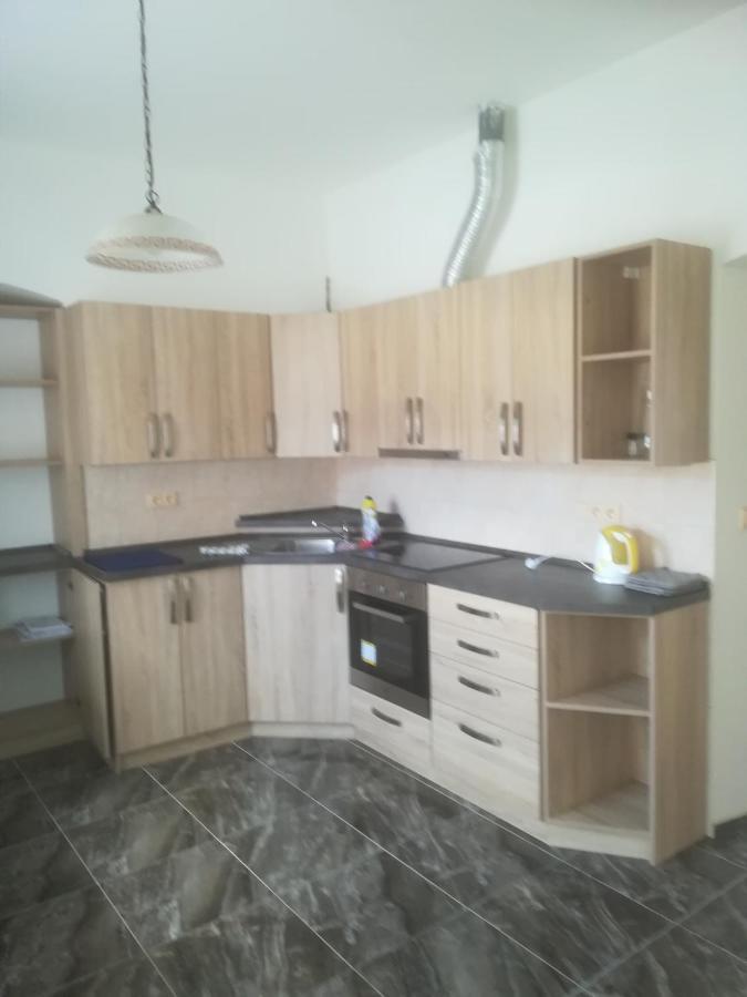 Zamek Dobrohor Aparthotel Exteriör bild